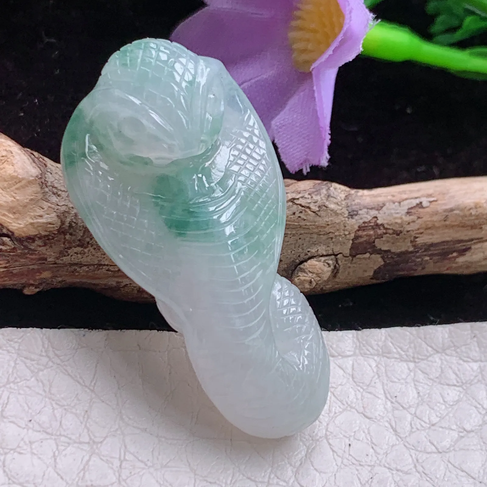 ajj实拍39*20*11老坑精雕飘花生动蛇 腰缠万贯玉吊坠 玉挂件