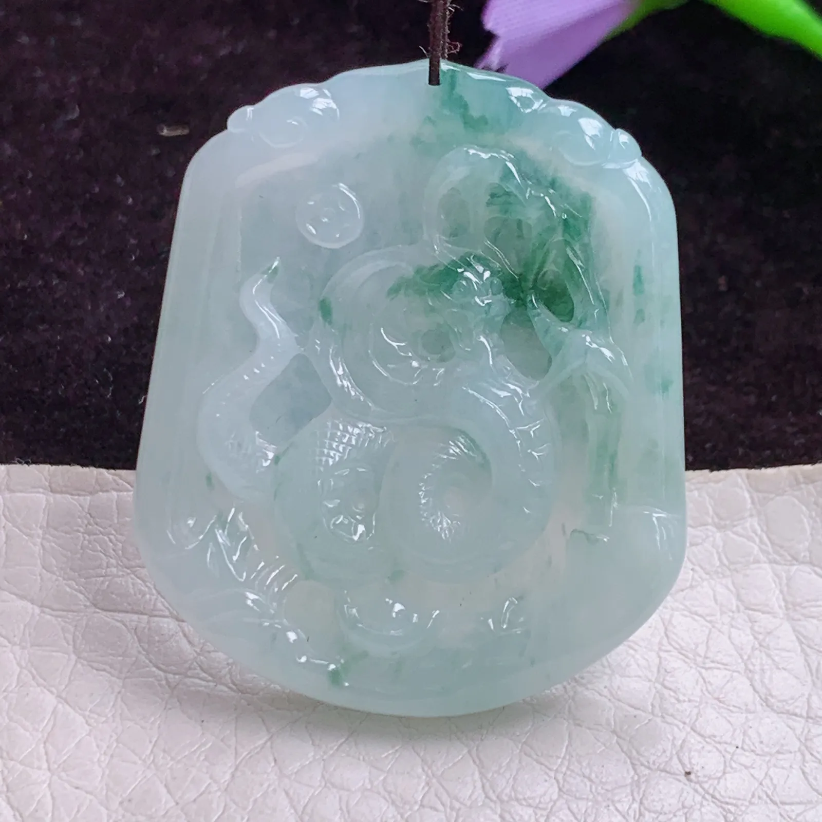 yn实拍39.5*33.5*4.4精雕飘花腰缠万贯 翡翠生肖蛇玉吊坠 玉挂件