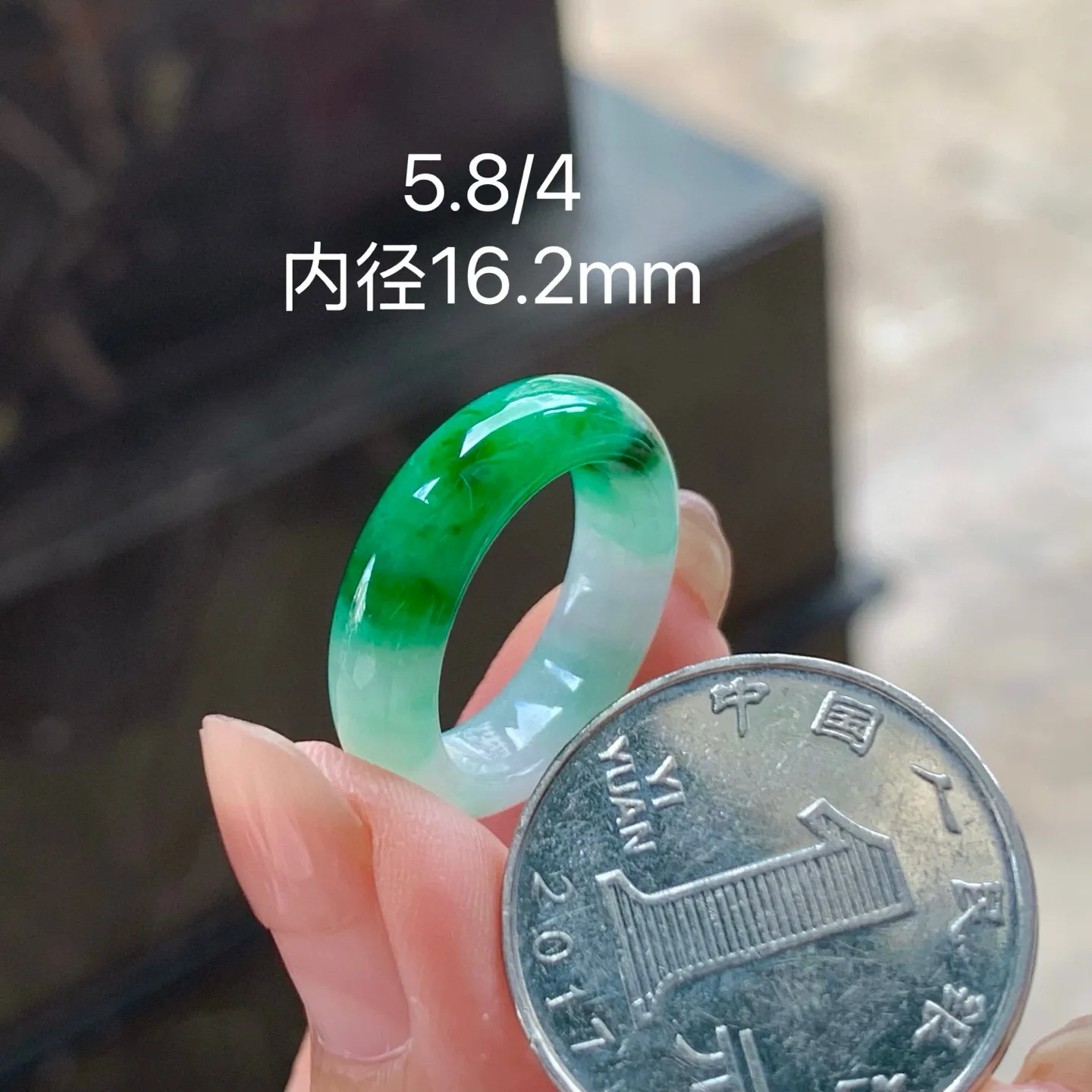辣绿指环 上手好看，颜色浓郁