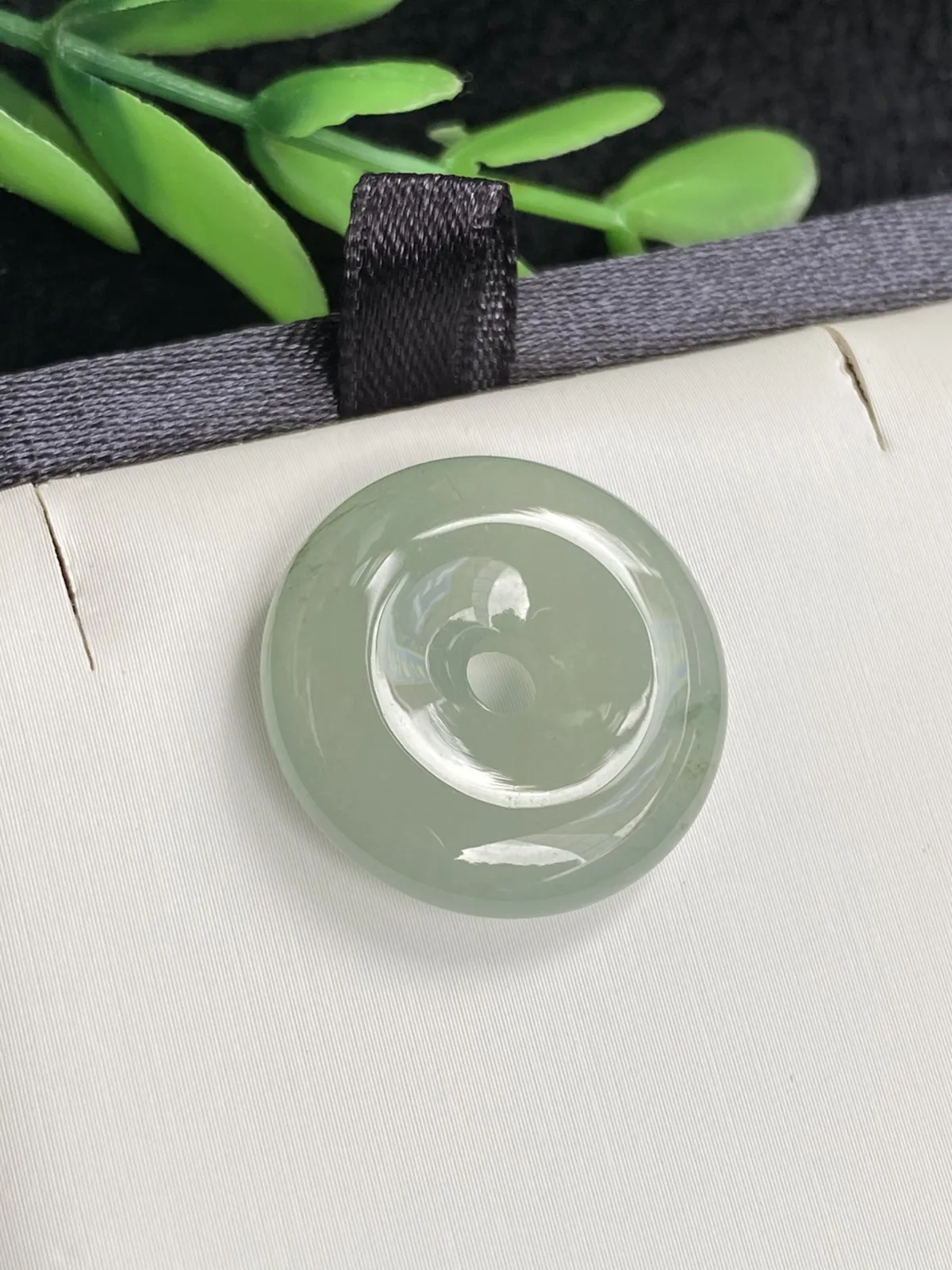 推荐【冰晴平安扣】冰透，细腻，带飘花，21*5.3