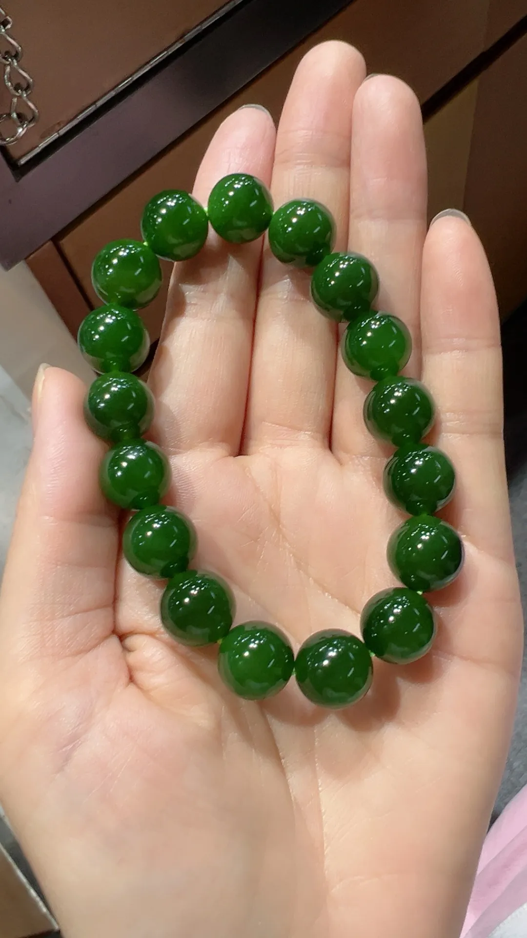 高品质｜碧玉｜手串
推荐 颜色均匀 老坑菠菜绿

尺寸12mm