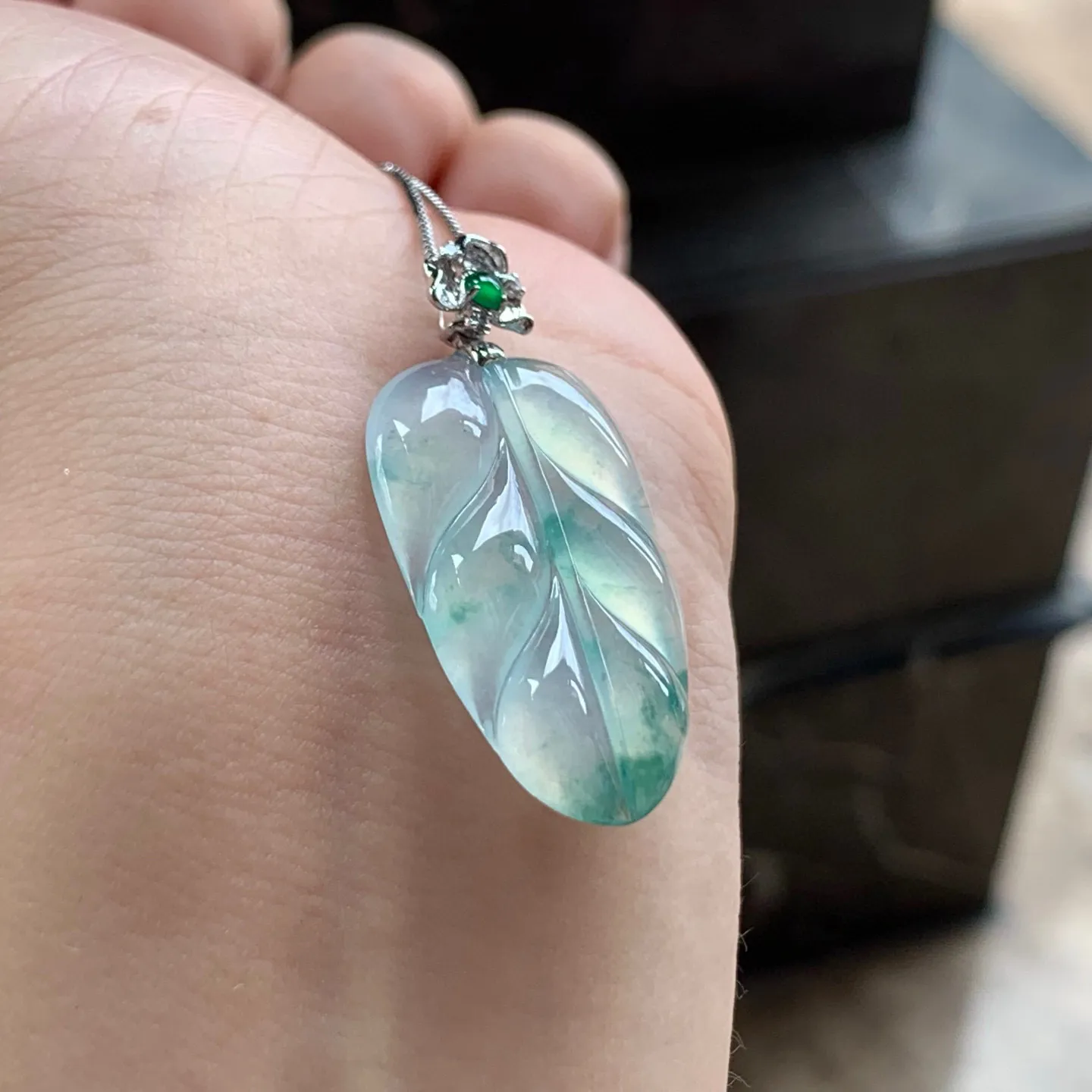 冰种飘花玉叶
金枝玉叶～
