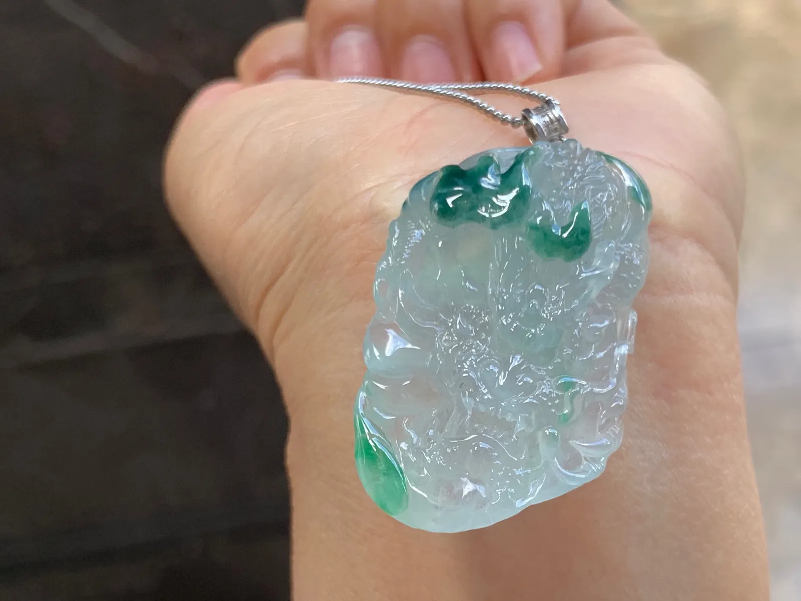 冰种飘花龙头 水润冰透 大气 金扣
