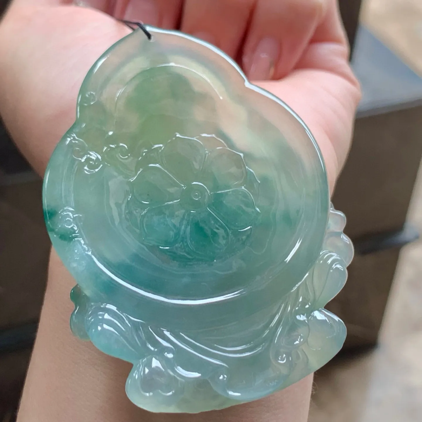 冰种度母
底色漂亮 大气