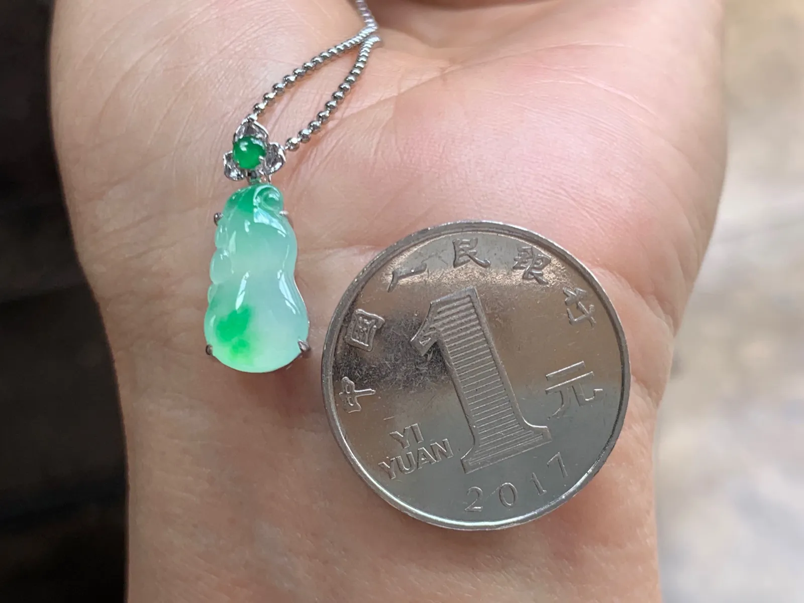 冰种飘绿小葫芦 18K金镶嵌