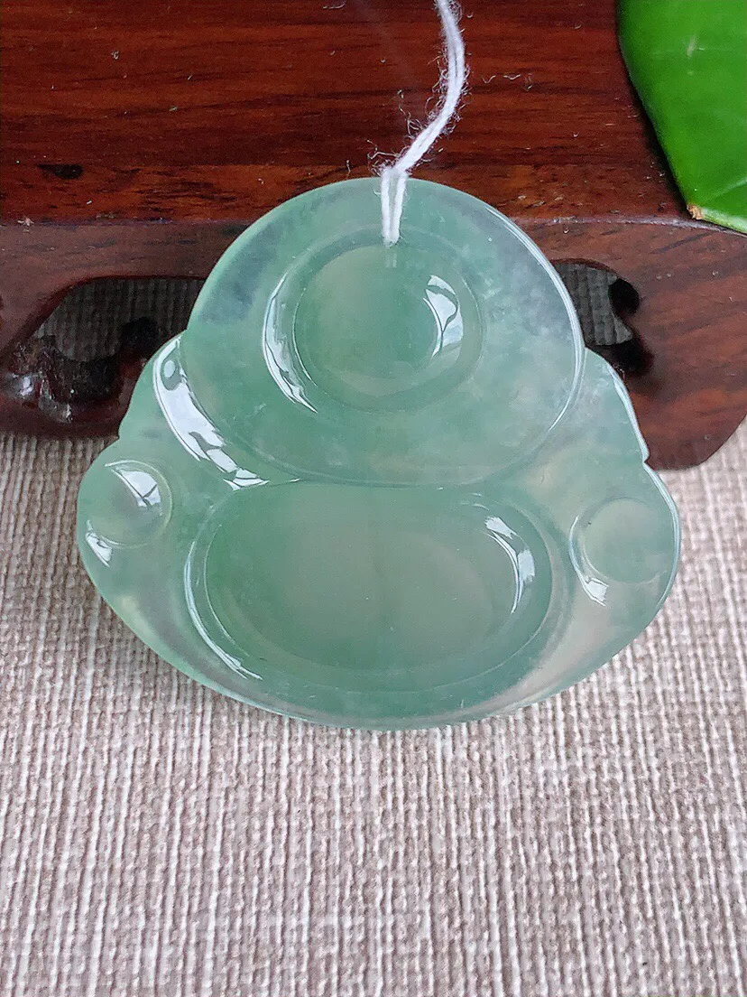 a货翡翠老坑冰种晴水大佛公吊坠 尺寸36×39.2×7.2mm 重量15.52g 0613