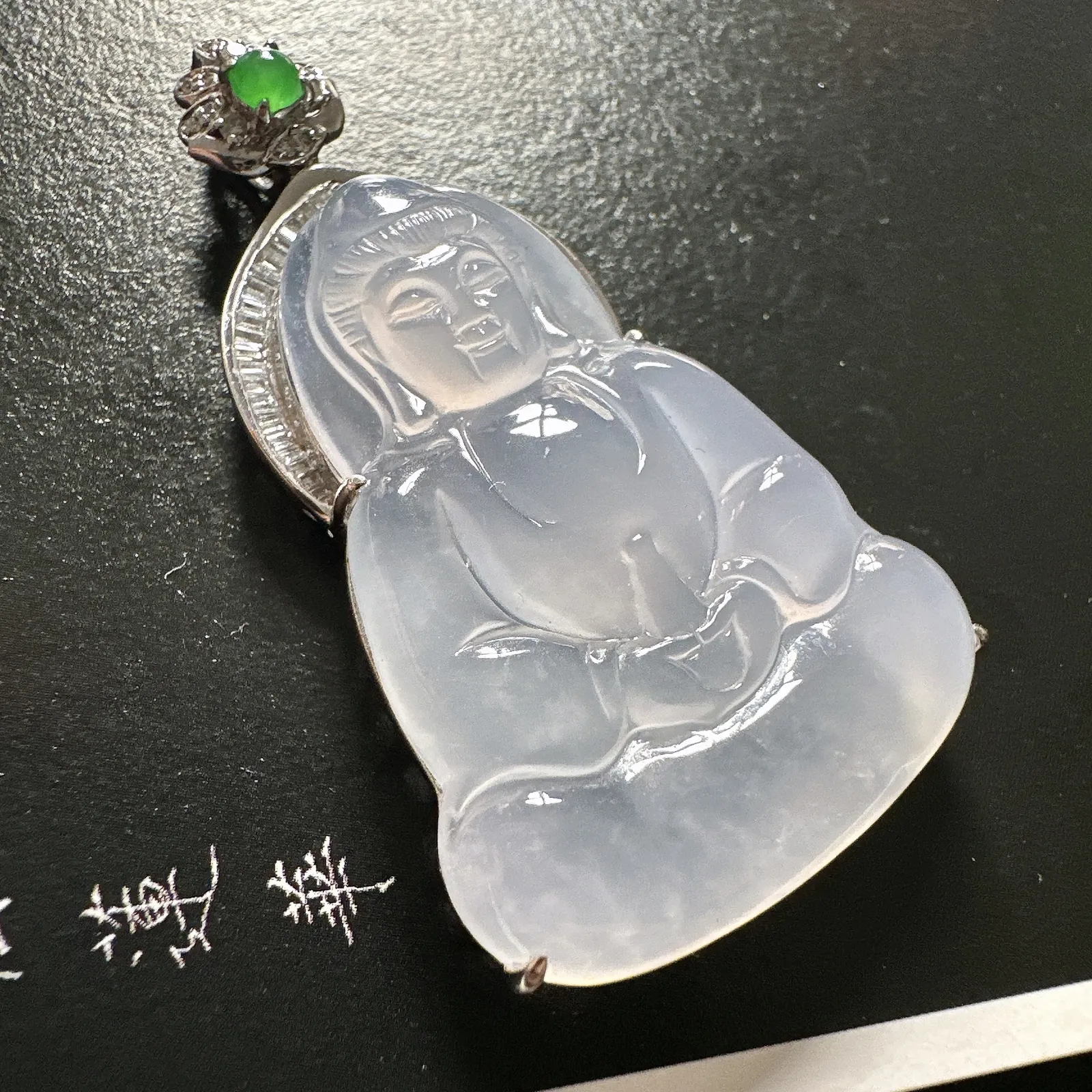 【冰种素衣观音】小精品，质地细腻，通透度上佳，冰感十足，适合佩戴，18k金钻镶嵌，裸石尺寸34.8*