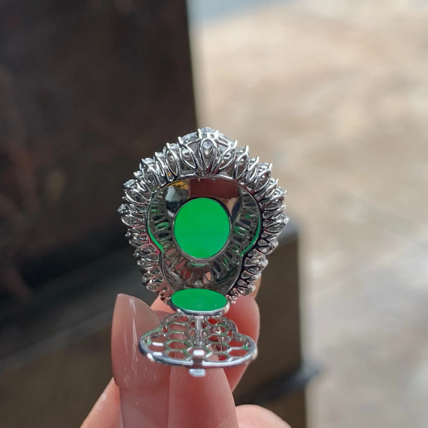 冰阳绿葫芦
真金镶嵌 精致