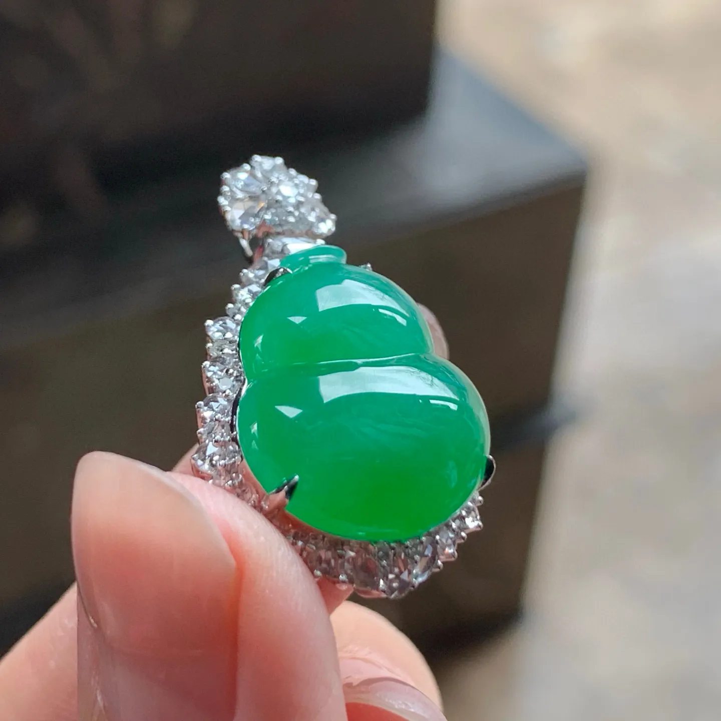 冰阳绿葫芦
真金镶嵌 精致