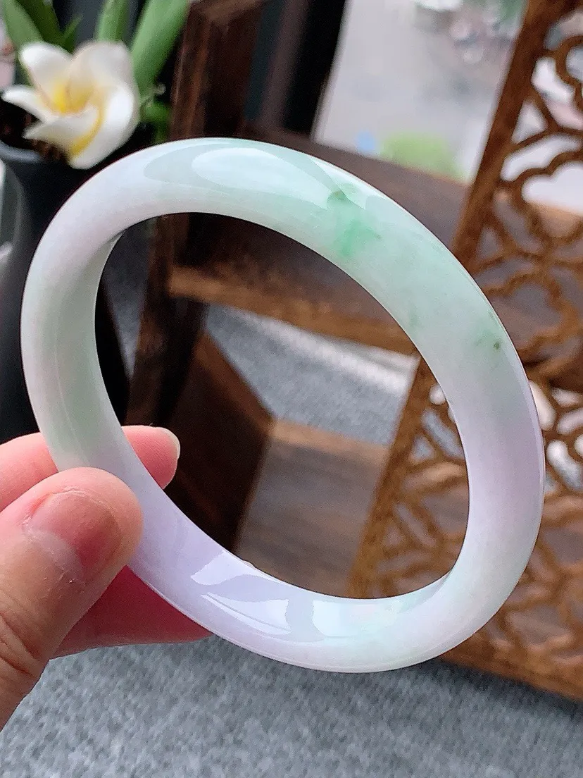 a货翡翠老坑春彩紫罗兰飘绿正装正圈手镯60-61大圈口  尺寸60×11.7×7mm 重量51.00g 0613