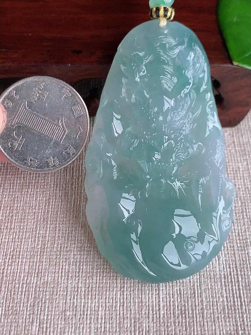 a货翡翠老坑冰种晴水龙牌吊坠 尺寸62.7×37×11mm 重量59.04g 0613