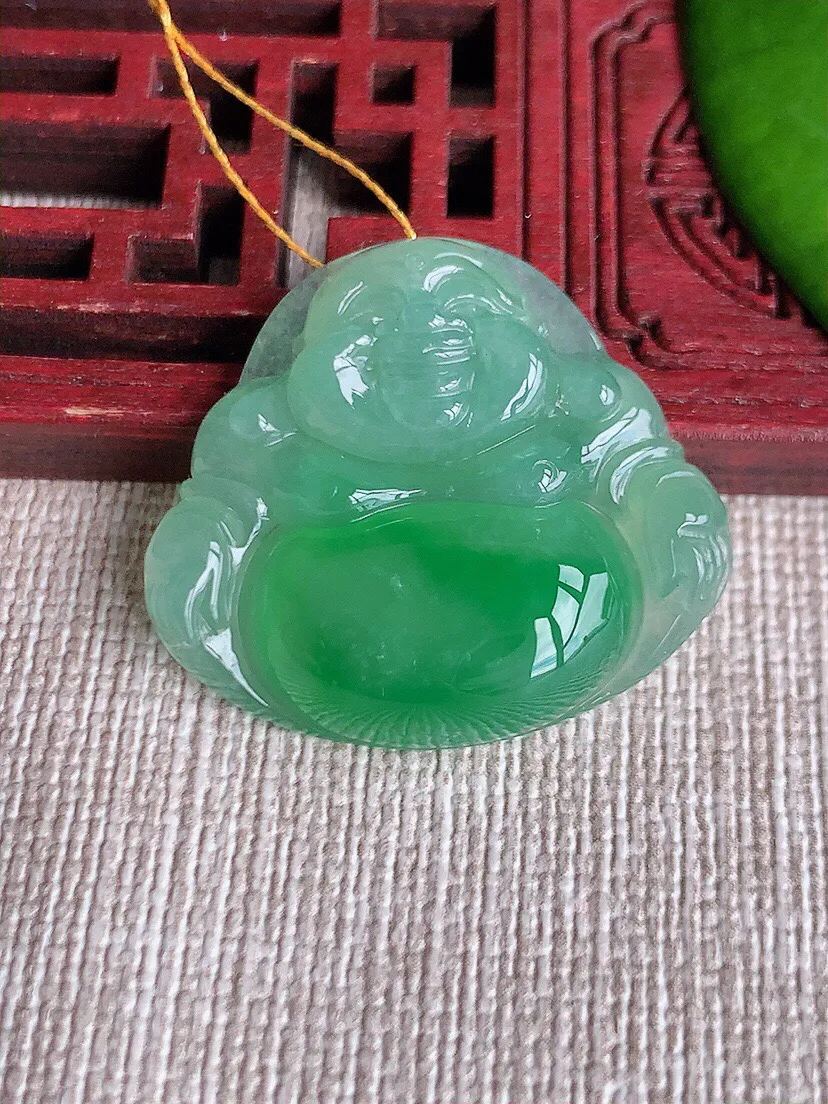 a货翡翠老坑冰种飘绿佛公吊坠 尺寸25.3×28.6×6mm 重量7.05g 0613