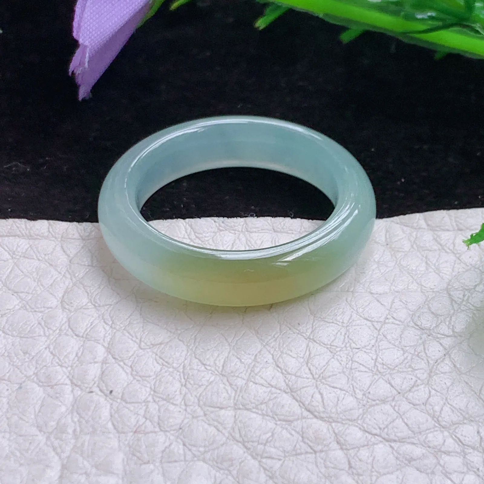 lz实拍20.5*5.8*4缅甸翡翠A货双彩招财指环20.5mm内径指环 玉戒指