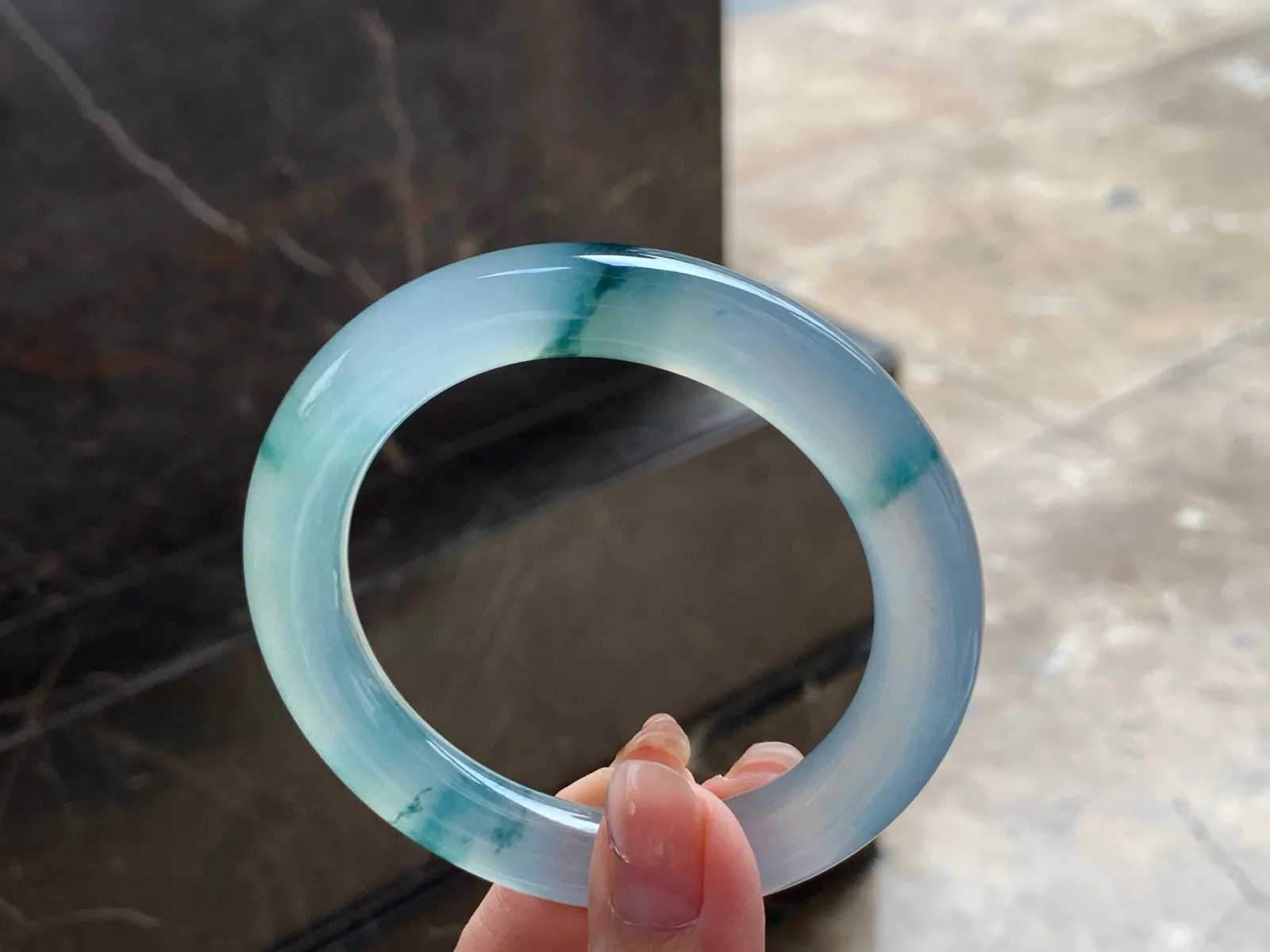 冰种飘花福镯
种老56.5/11mm