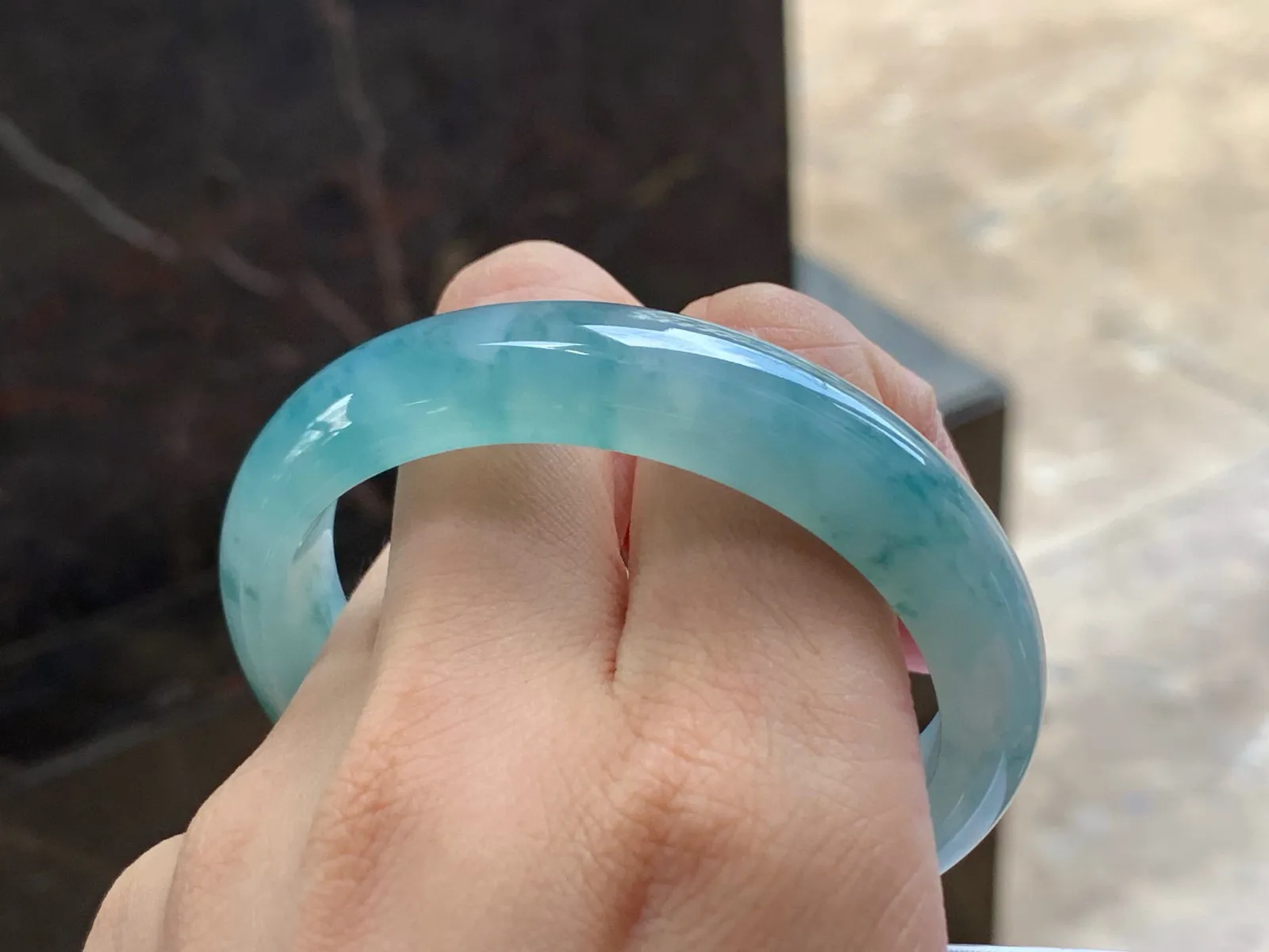 冰飘花贵妃镯
清爽54/12.5/7.5mm