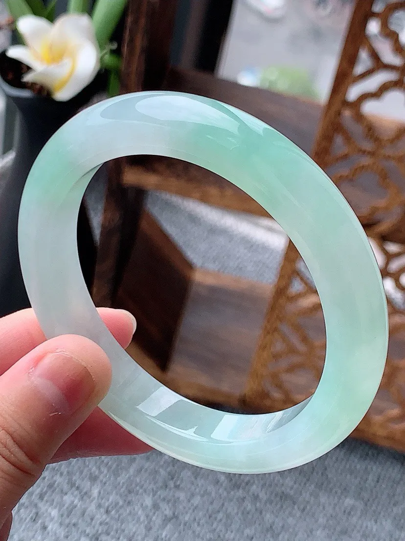 a货翡翠老坑冰种晴绿厚装正装正圈手镯59-60大圈口 尺寸59×11×9mm 重量64.28g 06