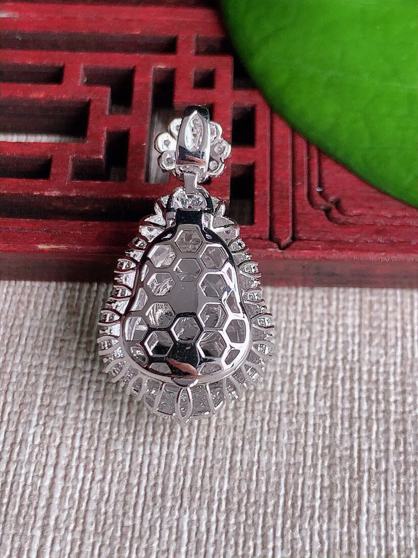 a货翡翠老坑冰种18K金伴钻镶嵌阳绿葫芦吊坠 尺寸29.8×16×12.2裸石15.2×12.8mm