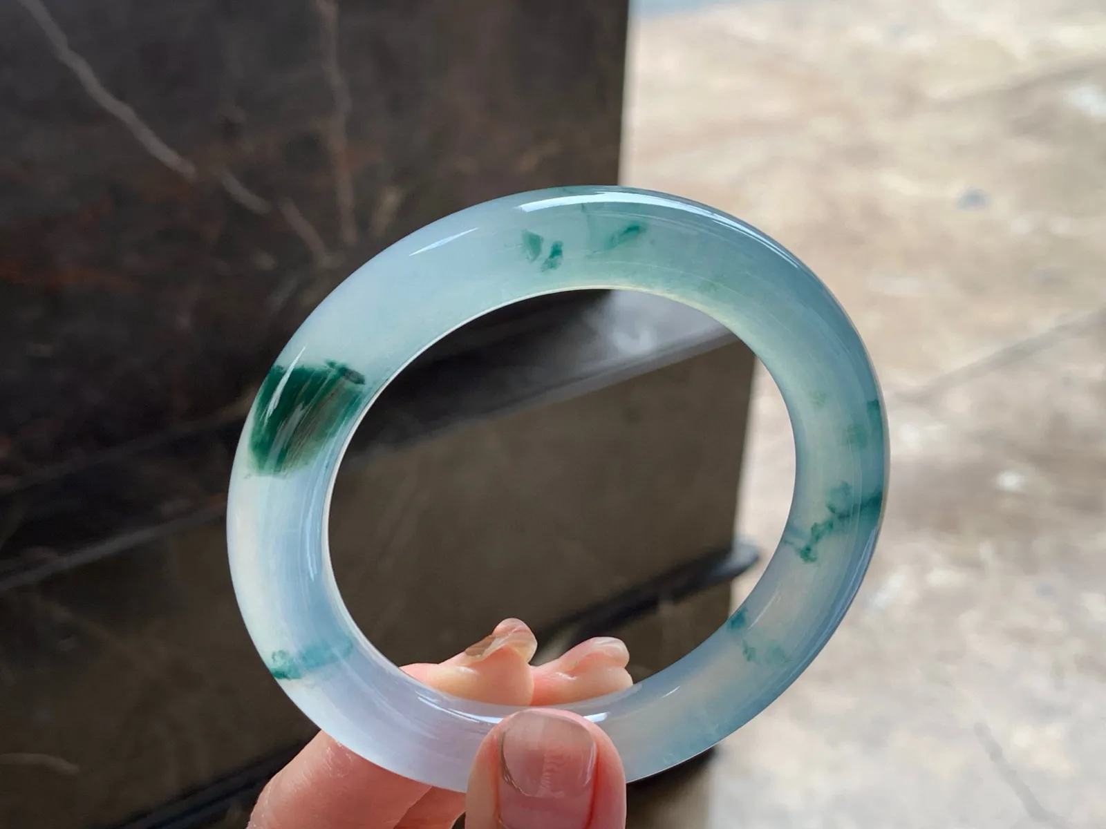 冰种飘花福镯
种老56.5/11mm