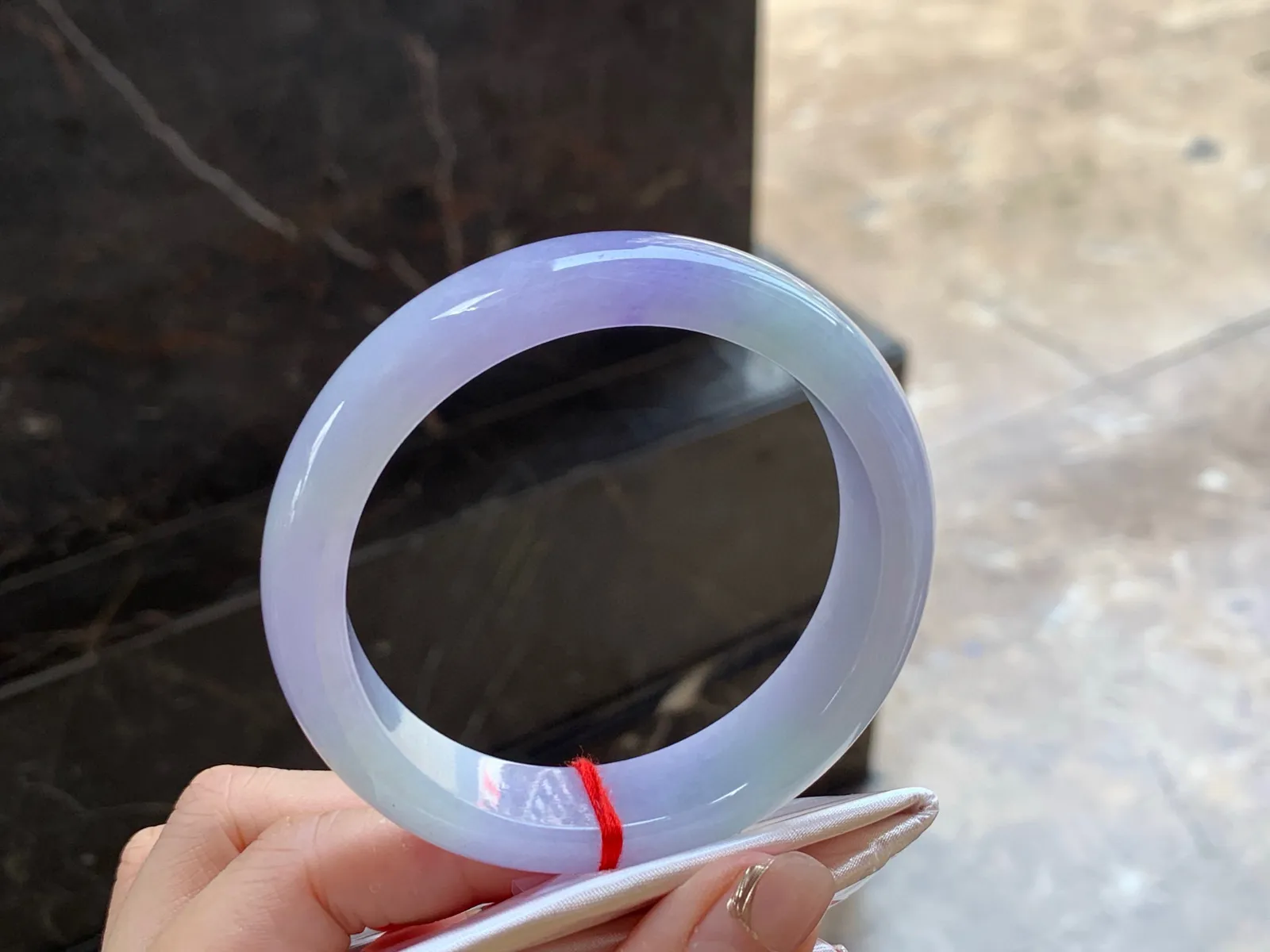 春色手镯
颜色漂亮 59/14.8/8mm