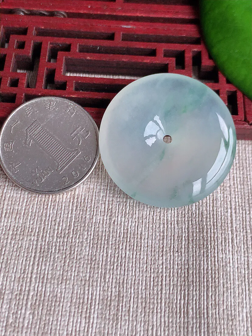 a货翡翠老坑冰种飘花平安扣吊坠 尺寸33×6.2mm 重量14.72g 0614