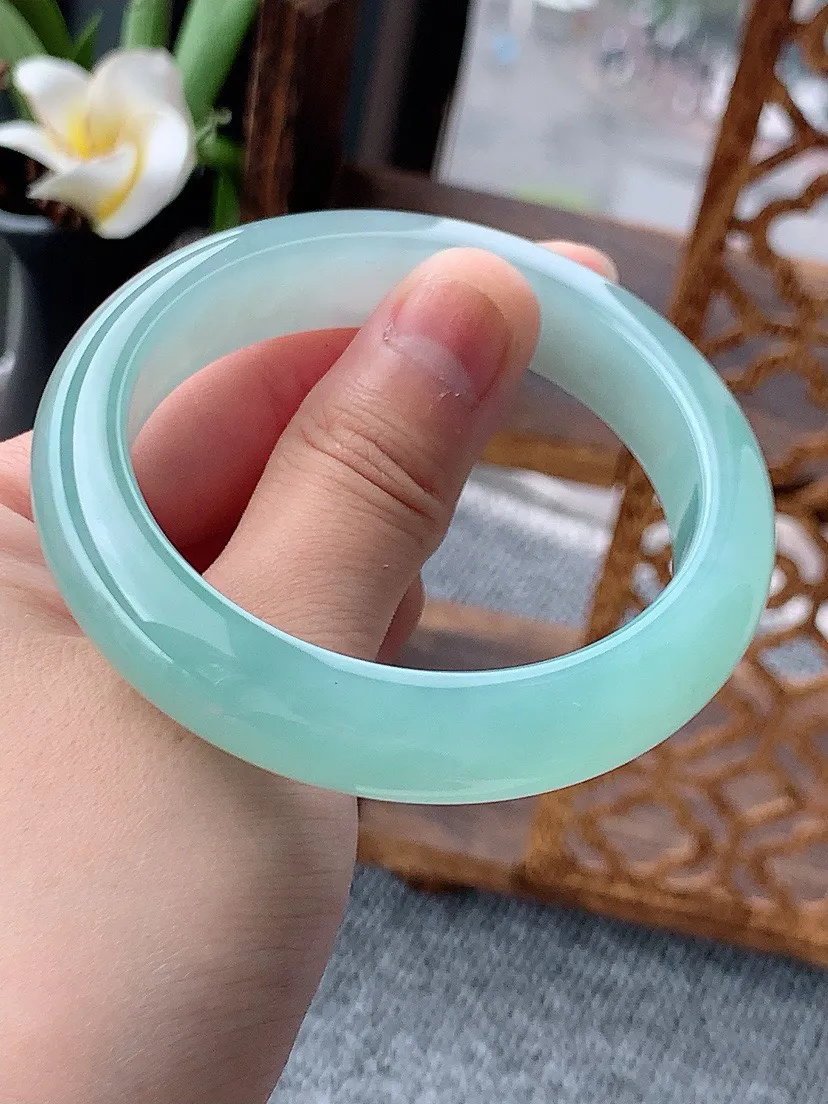 a货翡翠老坑晴水正装正圈手镯55-56圈口 尺寸55.5×12.5×8.5mm 重量63.13g 0613 A69
