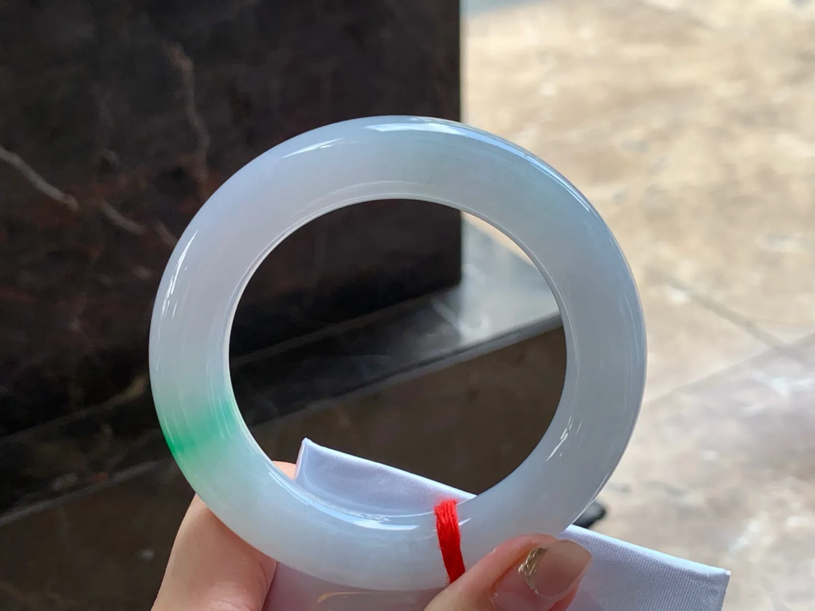 带色福镯
水润清爽 56/13mm