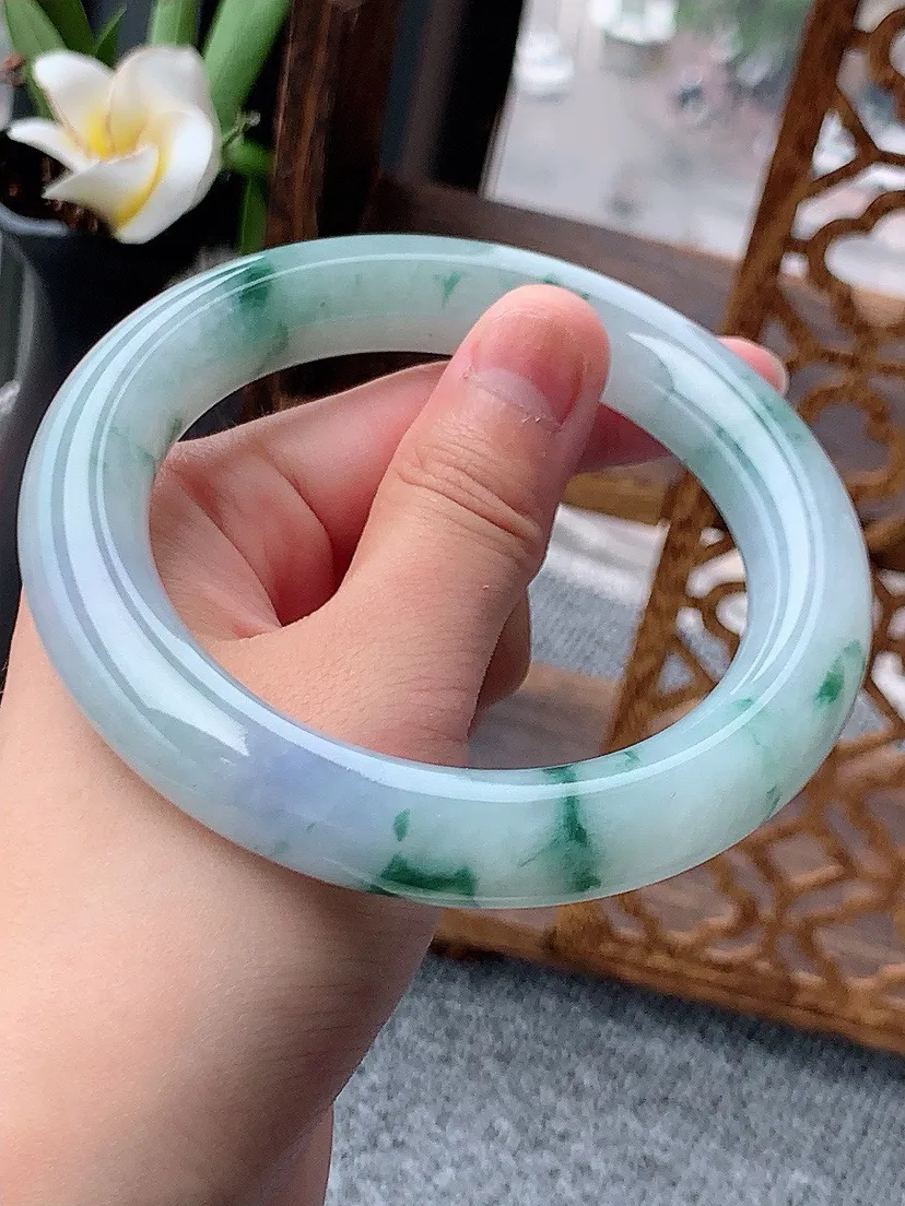 a货翡翠老坑紫罗兰飘花胖圆条手镯63-64大圈口  尺寸63.3×12.6mm 重量104.79g 0613