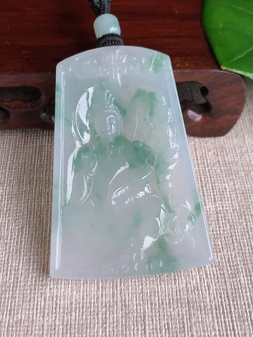 a货翡翠老坑冰种飘花普贤菩萨吊坠 尺寸56.6×37.8×4.8mm 重量30.00g 0614