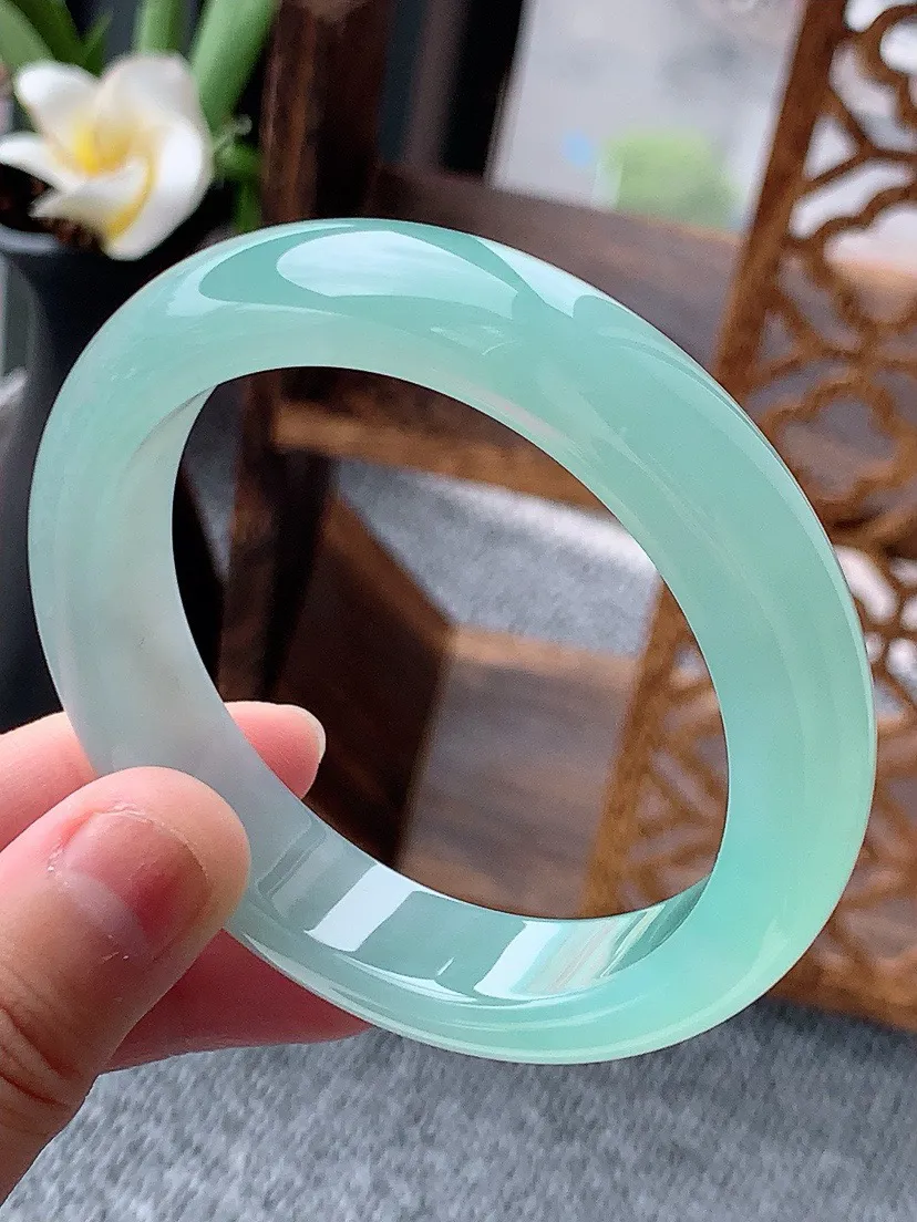 a货翡翠老坑晴水正装正圈手镯55-56圈口 尺寸55.5×12.5×8.5mm 重量63.13g 0