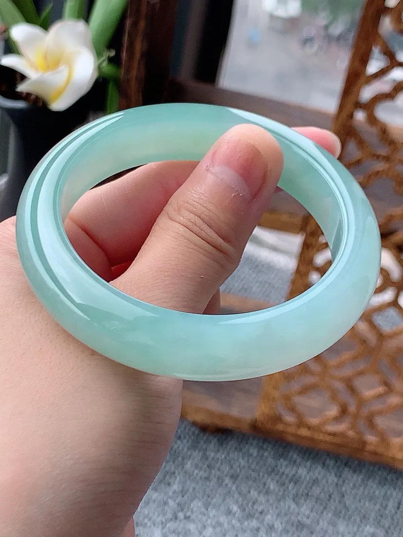 a货翡翠老坑晴水正装正圈手镯55-56圈口 尺寸55.5×12.5×8.5mm 重量63.13g 0613 A69
