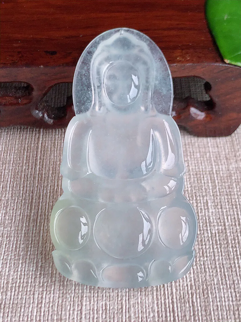 a货翡翠老坑高冰种白月光正装观音吊坠 尺寸59.6×31.7×5.5mm 重量19.85g 0614