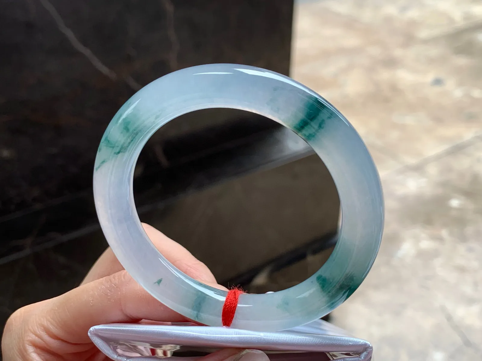冰种飘花福镯
种好水足 54.5/10mm