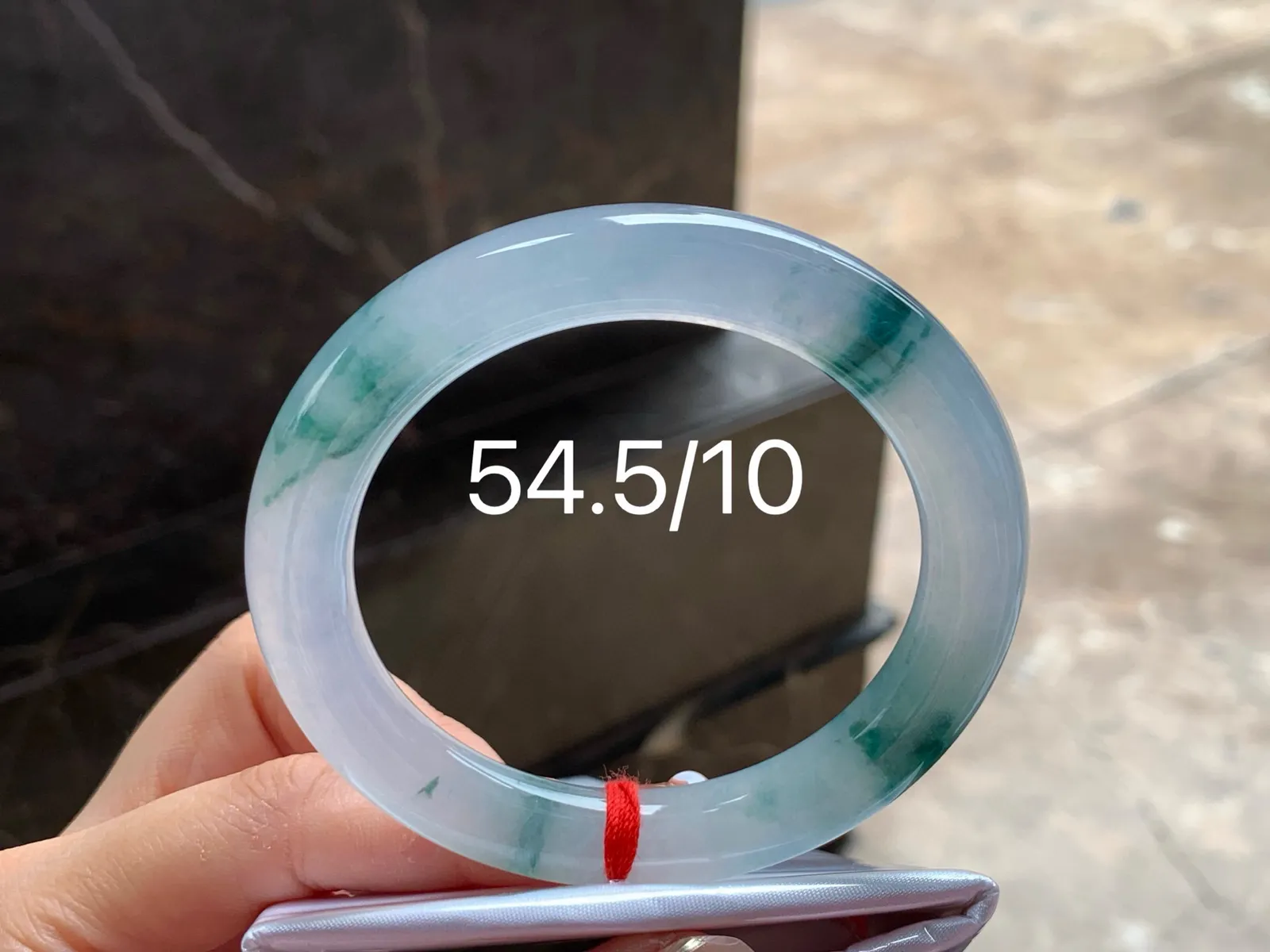 冰种飘花福镯
种好水足 54.5/10mm