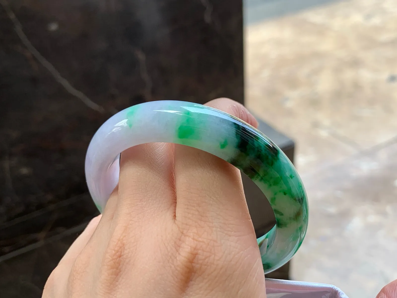 色花手镯
干净清爽 56.8/12/9mm