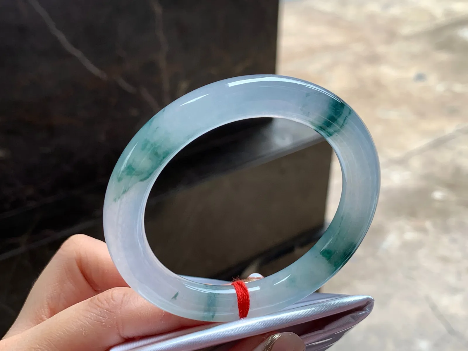 冰种飘花福镯
种好水足 54.5/10mm