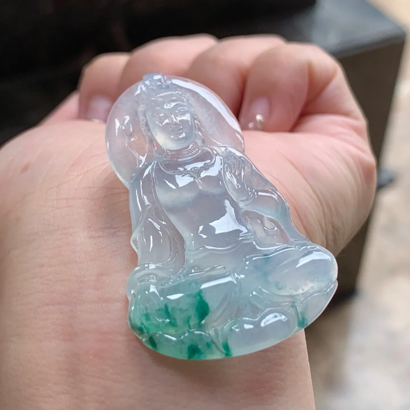 冰种飘花观音
花色漂亮 清爽