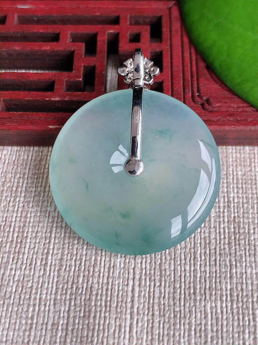 a货翡翠老坑冰种18K金伴钻镶嵌飘花平安扣吊坠 尺寸38×30×5.5mm 重量12.00g 061
