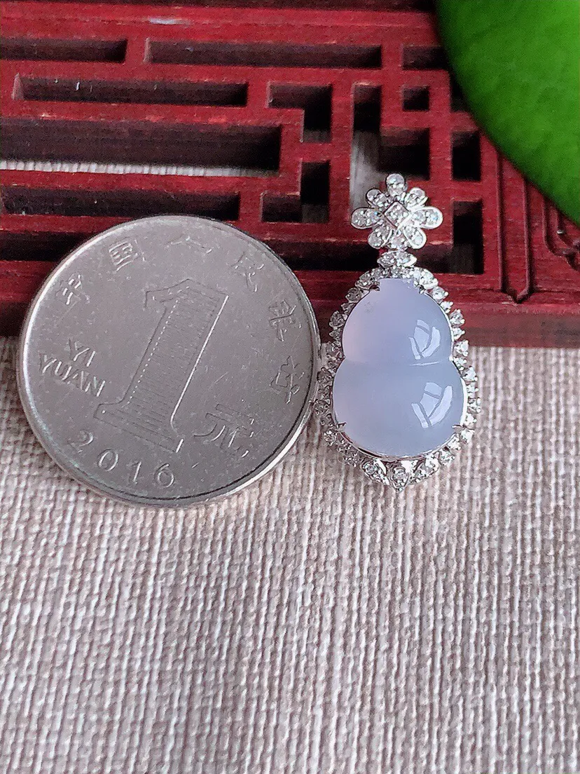 a货翡翠老坑冰种18K金伴钻镶嵌紫罗兰葫芦吊坠 尺寸25.8×12.8×9裸石13.7×10.2mm 重量2.53g 0615