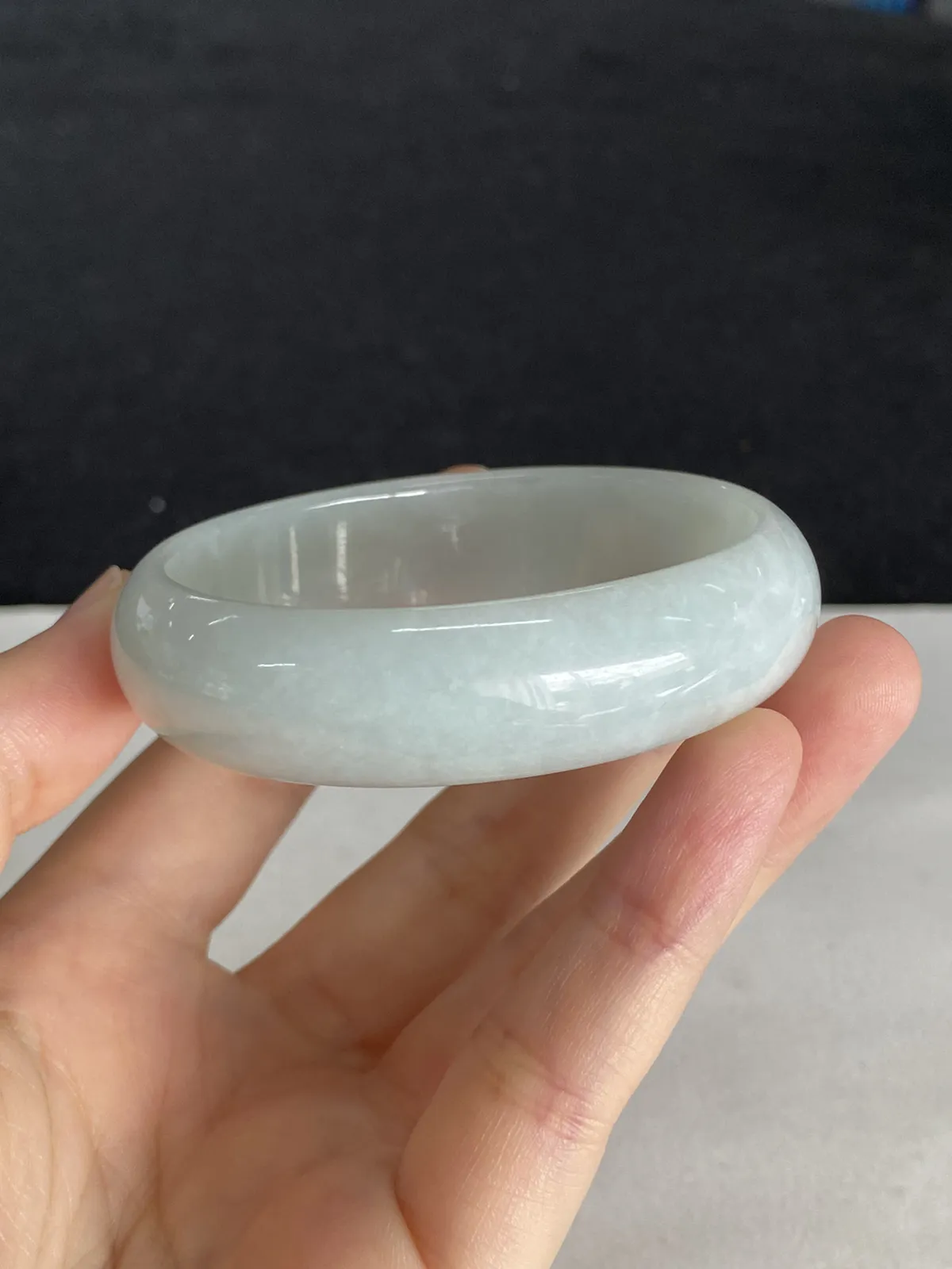 贵妃镯53圈口，翡翠手镯