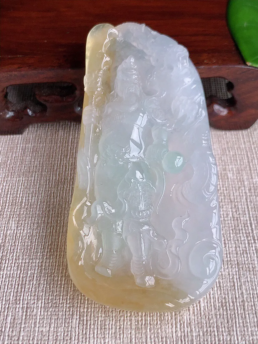 a货翡翠老坑冰种飘黄翡关公吊坠 尺寸75.8×36.6×8.6mm 重量49.94g 0615