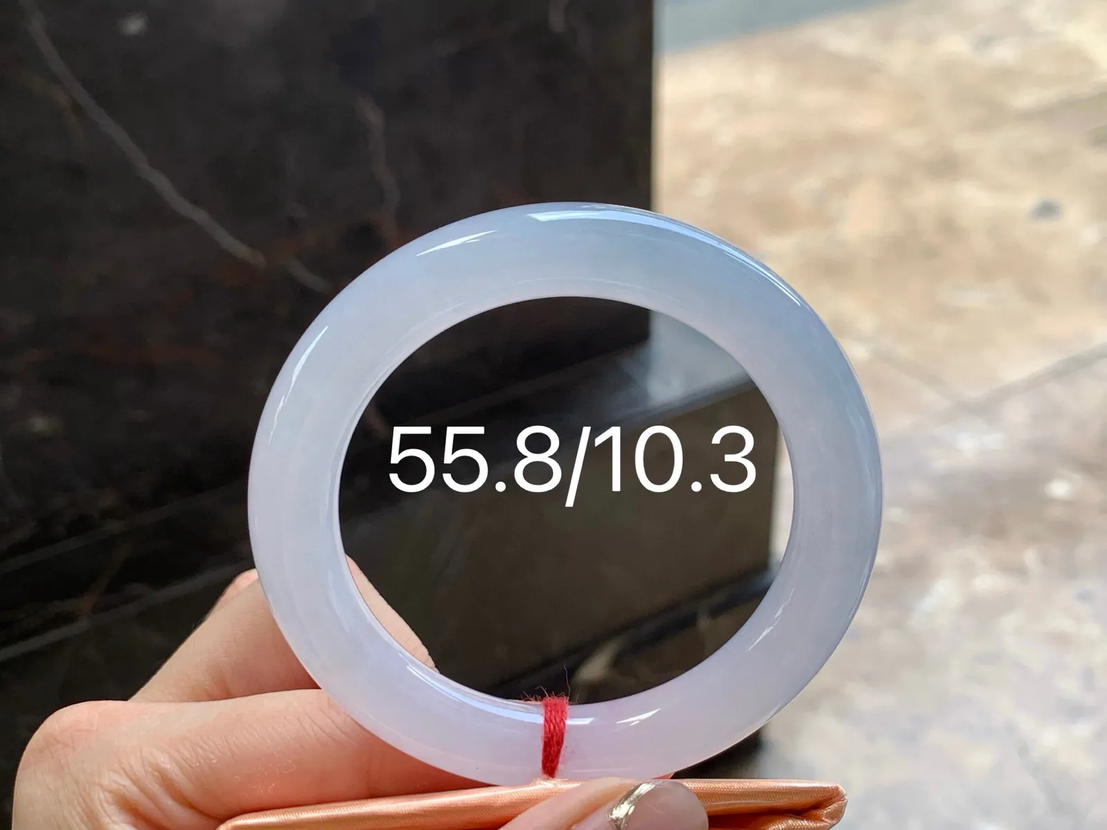 冰种福镯
种好水足 55.8/10.3mm