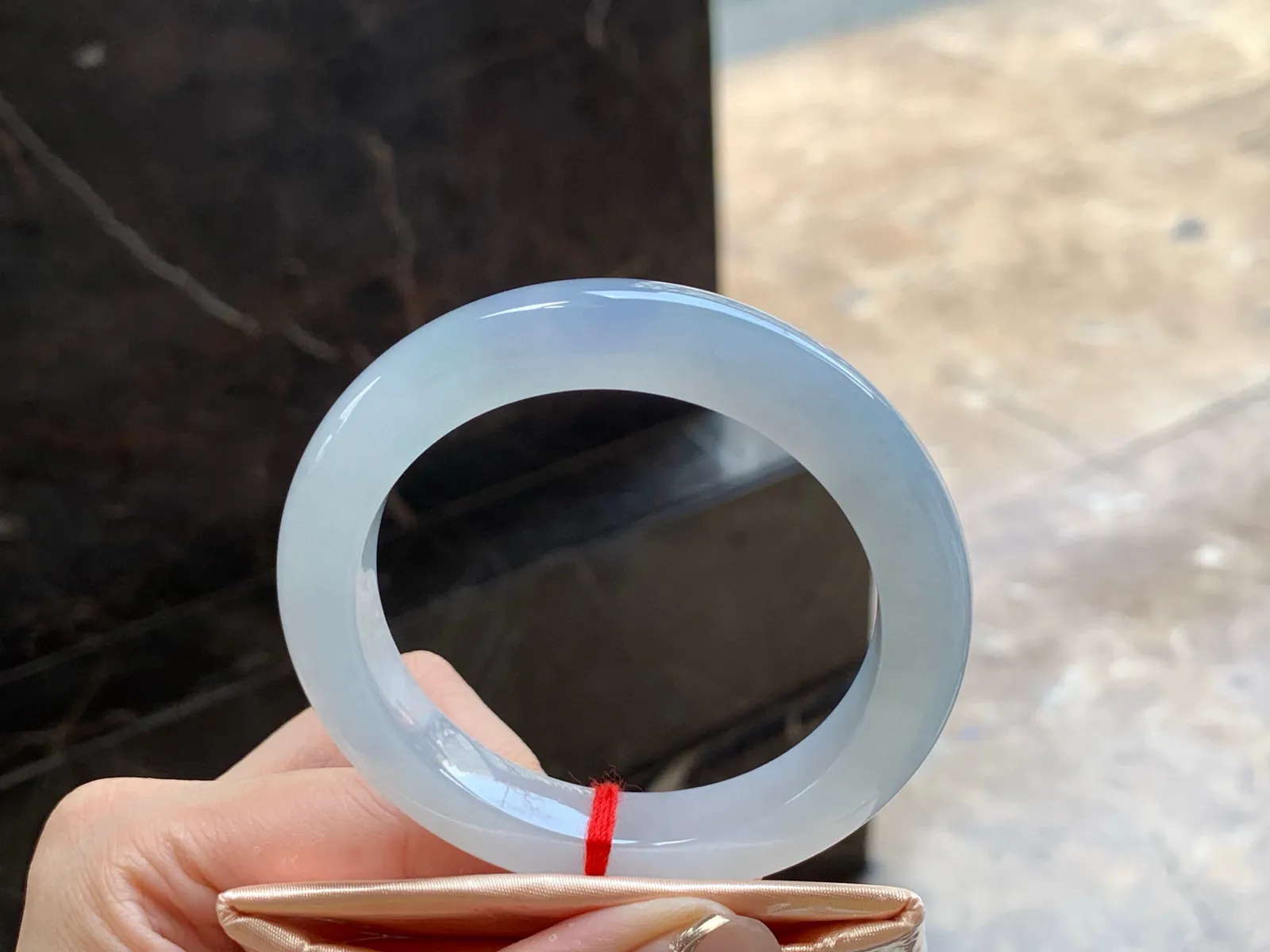 冰手镯
清爽54.5/9.5/9.5mm
