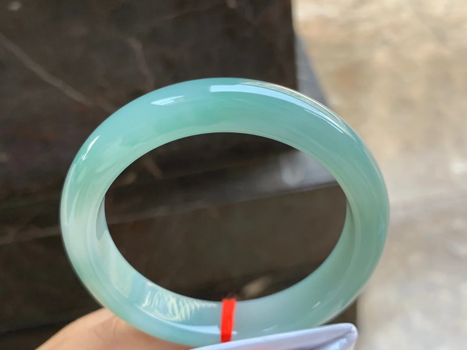 57.5-12.5-9mm
蓝水手镯 底子细腻 水润