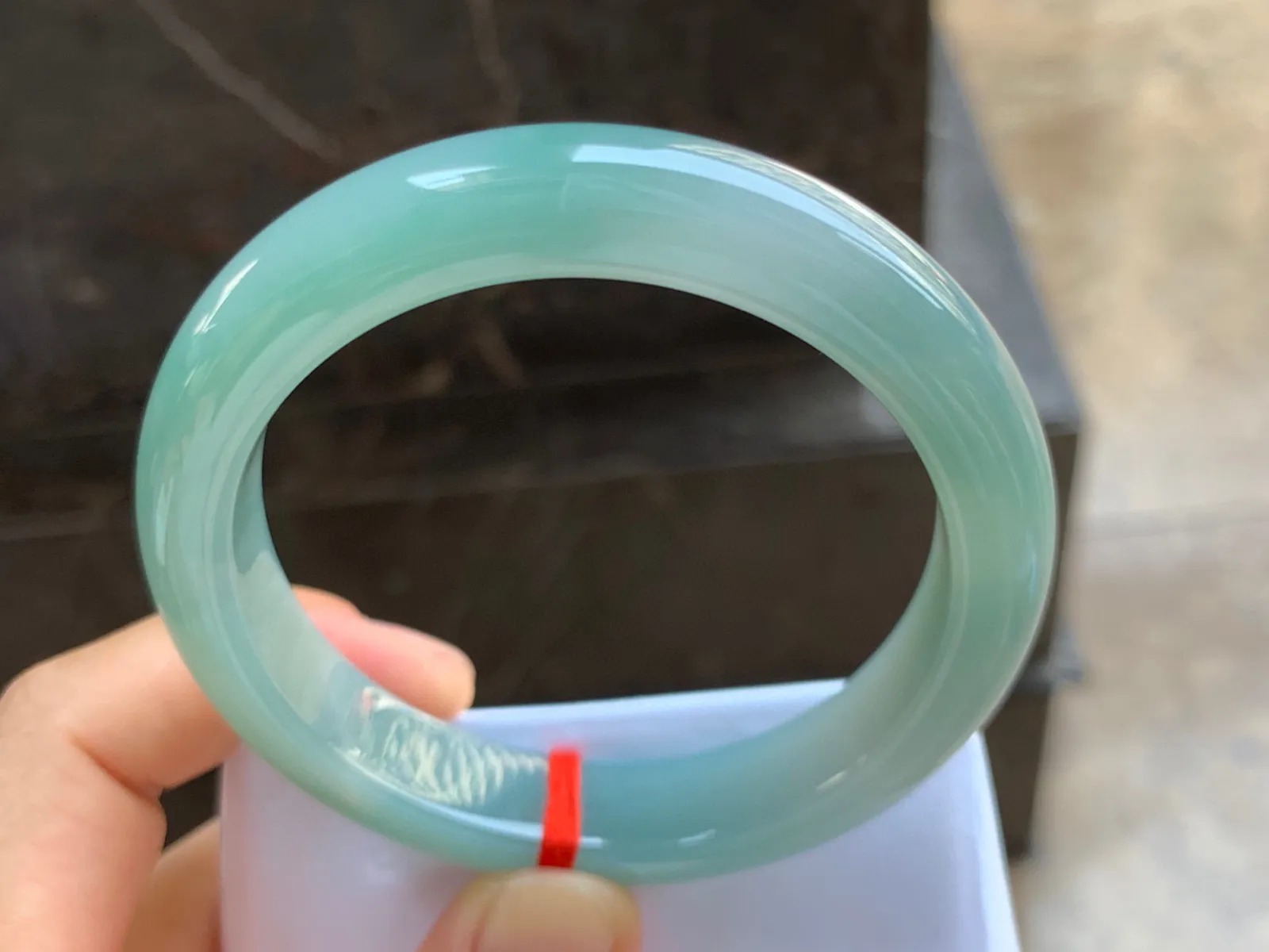 57.5-12.5-9mm
蓝水手镯 底子细腻 水润