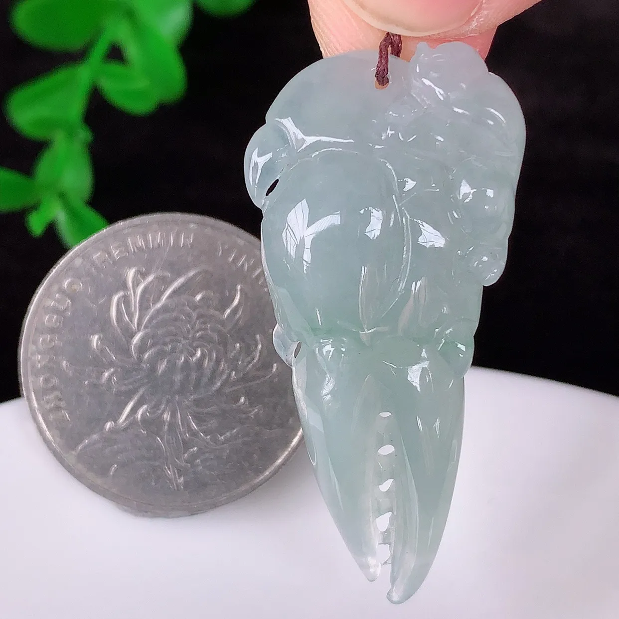 自然光实拍，冰润冰翡翠八方来财吊坠，种老水足，翠色灵动，寓意美好，佩戴时尚出众！#60.14
