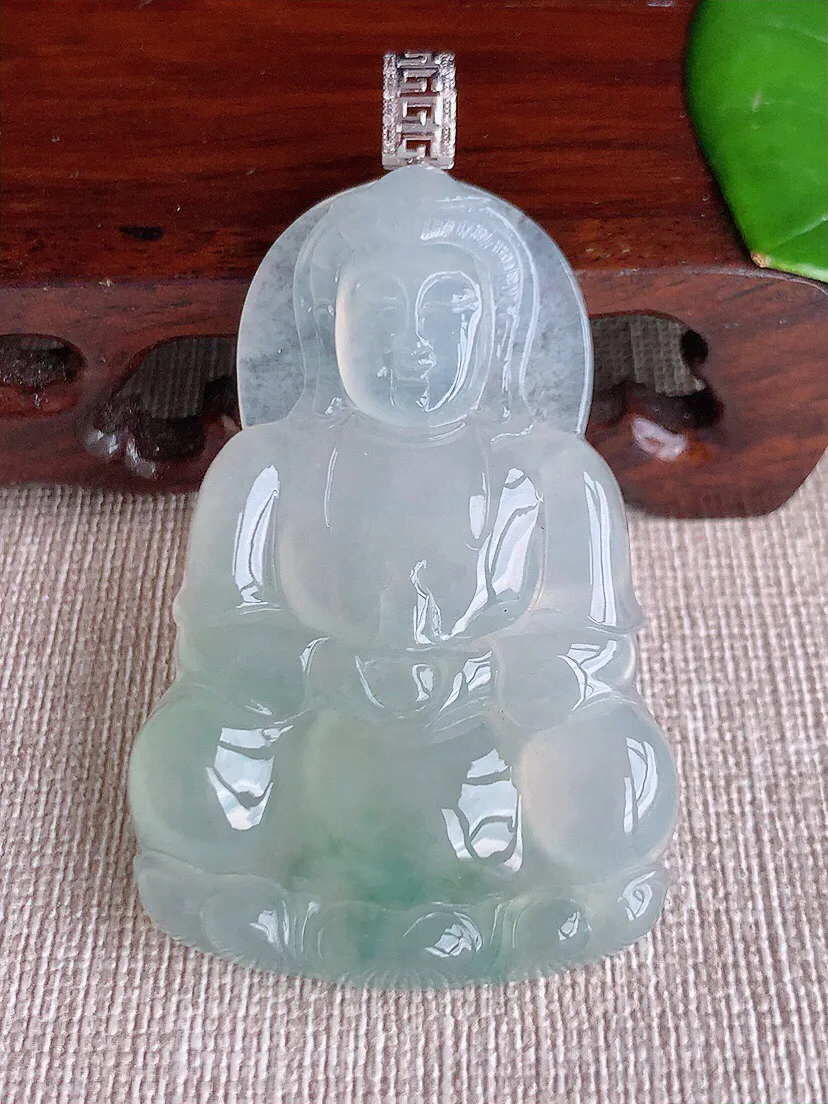 a货翡翠老坑冰种18K金镶嵌飘花正装观音吊坠 尺寸61.8×52.5×35×6mm 重量20.90g