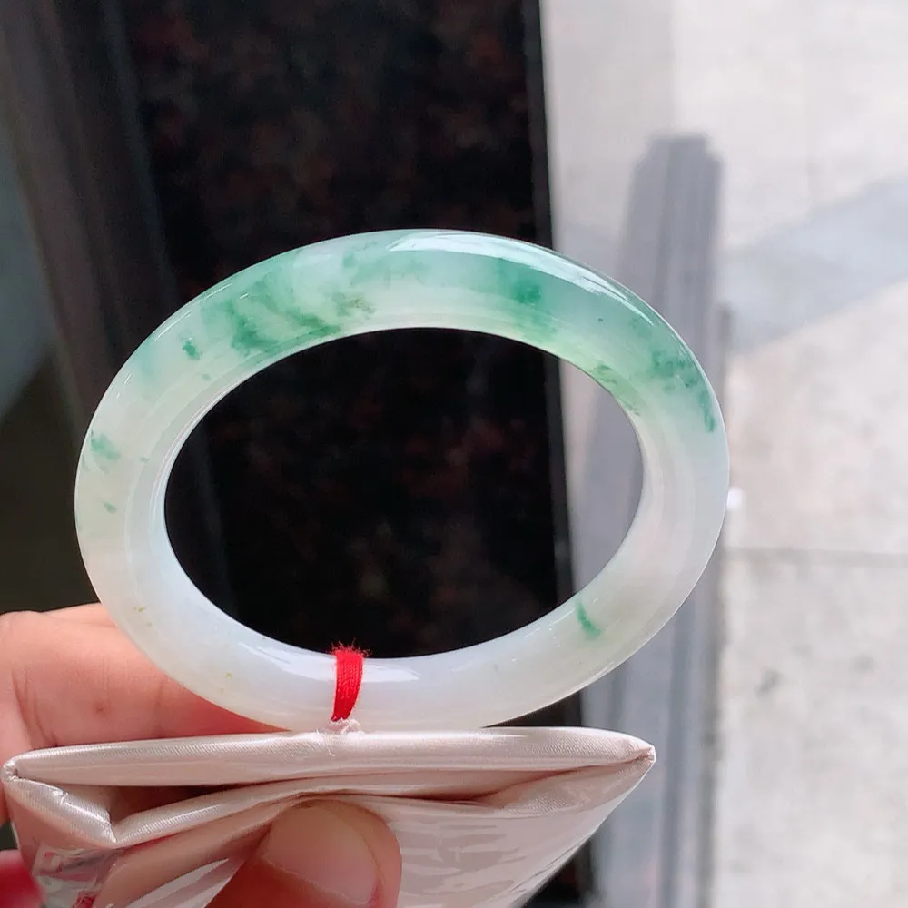 圆条高冰飘花 无瑕 尺寸:54.2/10 花美 种水好🥰🥰