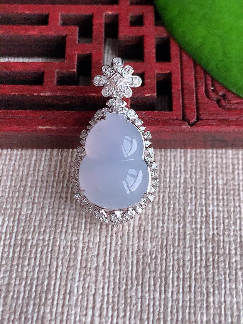 a货翡翠老坑冰种18K金伴钻镶嵌紫罗兰葫芦吊坠 尺寸25.8×12.8×9裸石13.7×10.2mm