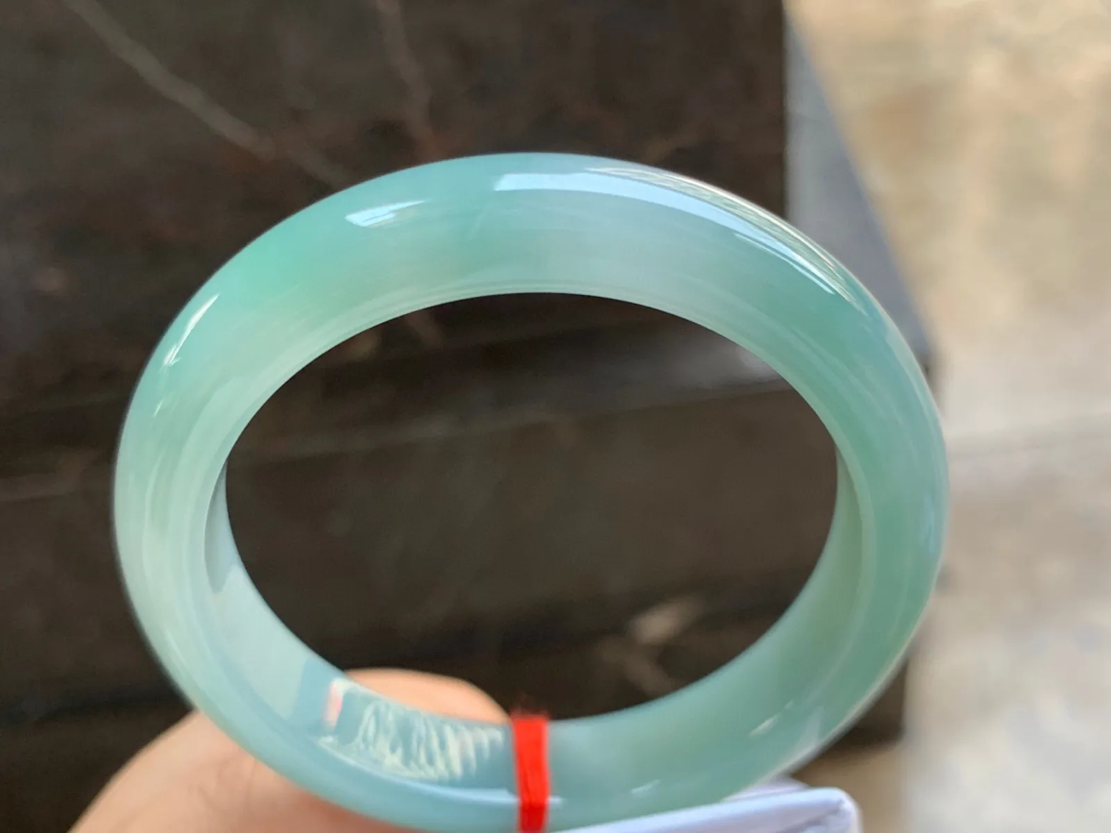 57.5-12.5-9mm
蓝水手镯 底子细腻 水润