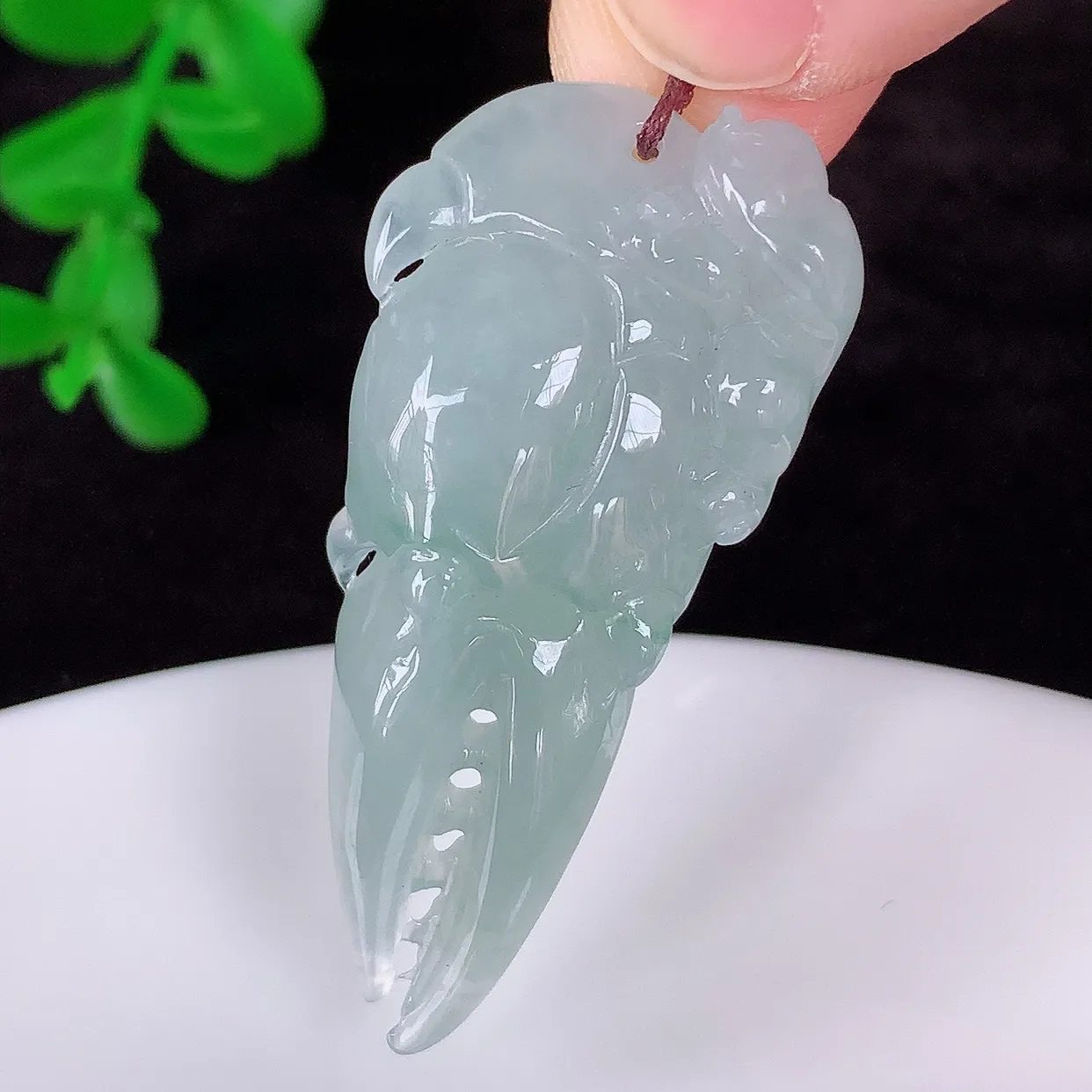 自然光实拍，冰润冰翡翠八方来财吊坠，种老水足，翠色灵动，寓意美好，佩戴时尚出众！#60.14